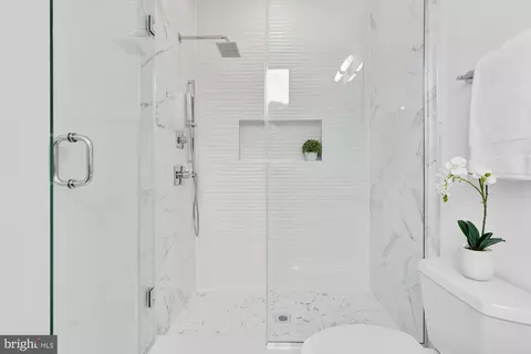 Bath - 2831 13th St NW #B, Washington, DC 20009 photo 6 of 6