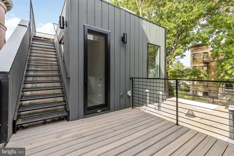 Exterior - 2831 13th St NW #B, Washington, DC 20009 photo 1 of 4