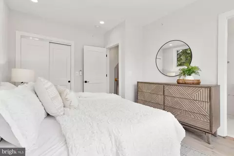 Bedroom - 2831 13th St NW #B, Washington, DC 20009 photo 5 of 7