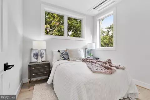 Bedroom - 2831 13th St NW #B, Washington, DC 20009 photo 6 of 7