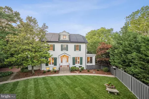 3203 Cleveland Ave NW, Washington, DC 20008