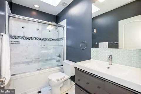 Bath - 1738 Potomac Ave SE, Washington, DC 20003 photo 3 of 4