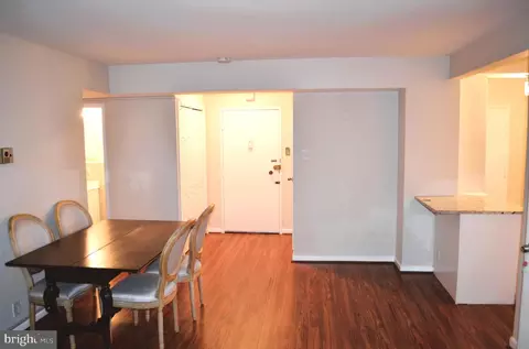 4201 Cathedral Ave NW #108W, Washington, DC 20016