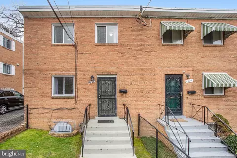 4907 Fitch Pl NE, Washington, DC 20019