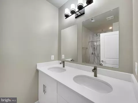 Bath - 1435 Howard Rd SE, Washington, DC 20020 photo 1 of 5