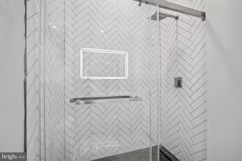 2213 M St NE #1, Washington, DC 20002 photo 14