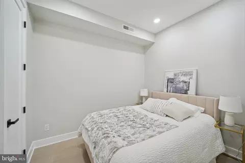 2213 M St NE #1, Washington, DC 20002 photo 7
