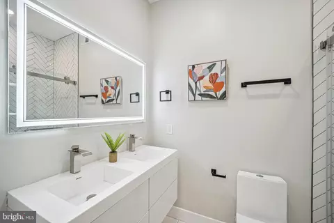 2213 M St NE #1, Washington, DC 20002 photo 11