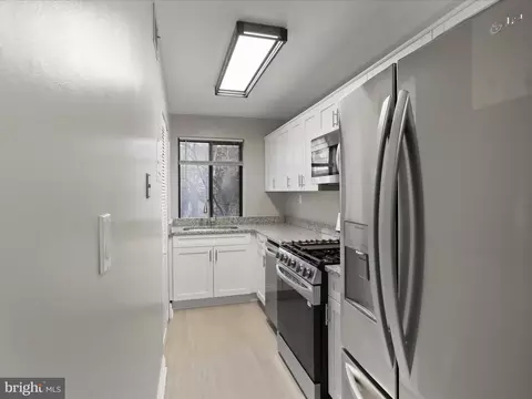 3815 Davis Pl NW #5, Washington, DC 20007 photo 9