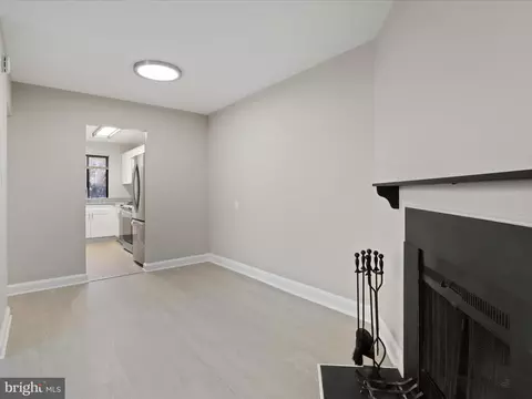 3815 Davis Pl NW #5, Washington, DC 20007 photo 8