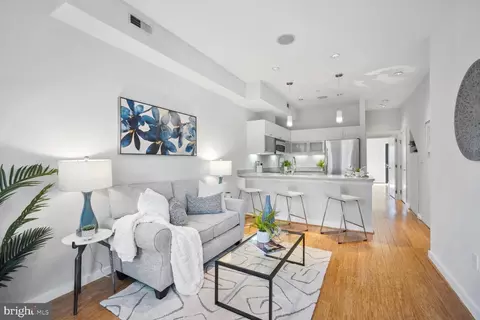 2031 13th St NW #2, Washington, DC 20009