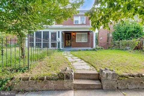 138 Forrester St SW, Washington, DC 20032