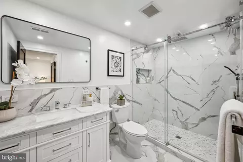 1547 44th St NW, Washington, DC 20007 photo 16