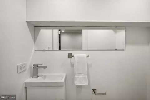 1547 44th St NW, Washington, DC 20007 photo 27