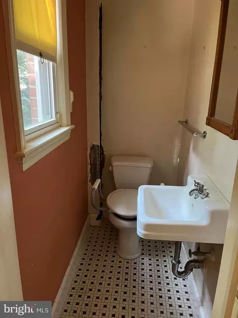 4414 35th St NW, Washington, DC 20008 photo 8