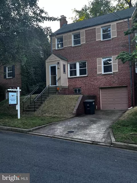 4414 35th St NW, Washington, DC 20008 photo 2