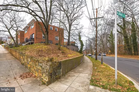 4040 D St SE, Washington, DC 20019