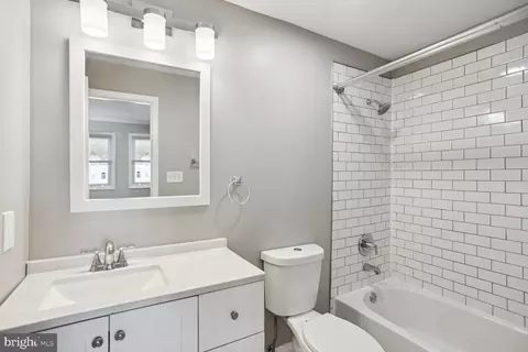 Bath - 1507 Freedom Way SE, Washington, DC 20003 photo 3 of 6