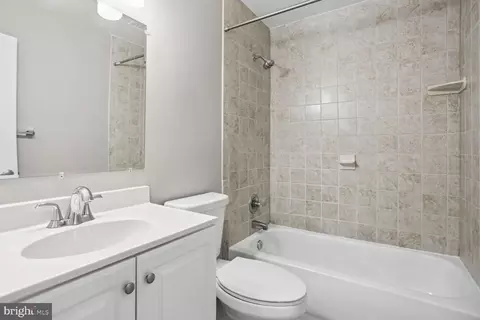 Bath - 1507 Freedom Way SE, Washington, DC 20003 photo 5 of 6