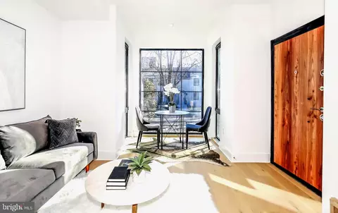 3921 W Street St NW #3, Washington, DC 20007