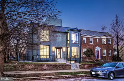 Exterior - 3921 W Street St NW #3, Washington, DC 20007 photo 4 of 6
