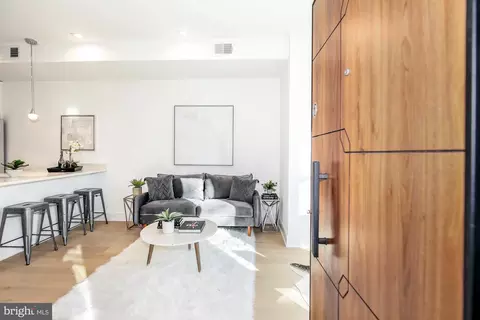 Living - 3921 W Street St NW #3, Washington, DC 20007 photo 2 of 5