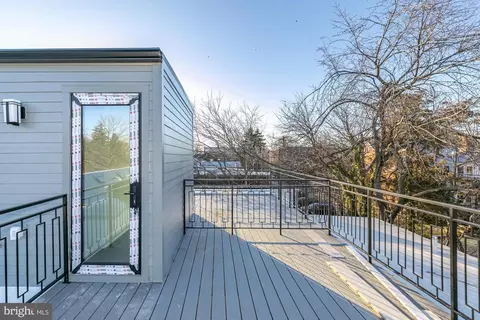 Exterior - 3921 W Street St NW #3, Washington, DC 20007 photo 1 of 6