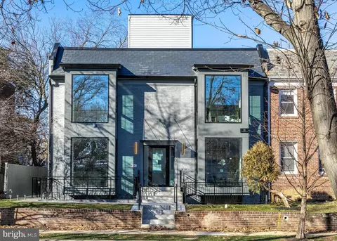Exterior - 3921 W Street St NW #3, Washington, DC 20007 photo 5 of 6