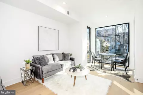 Living - 3921 W Street St NW #3, Washington, DC 20007 photo 3 of 5