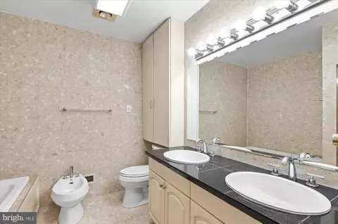 3908 Georgetown Ct NW, Washington, DC 20007 photo 11