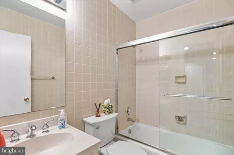 3908 Georgetown Ct NW, Washington, DC 20007 photo 20
