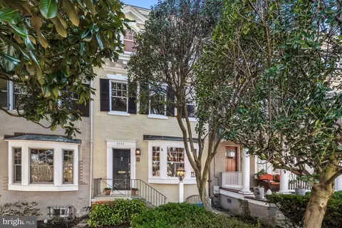 2230 Cathedral Ave NW, Washington, DC 20008