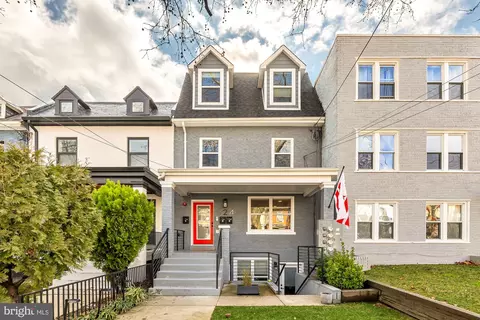 524 Jefferson St NW #2, Washington, DC 20011