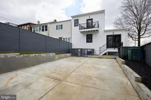 Exterior - 100 V St NE, Washington, DC 20002 photo 5 of 11