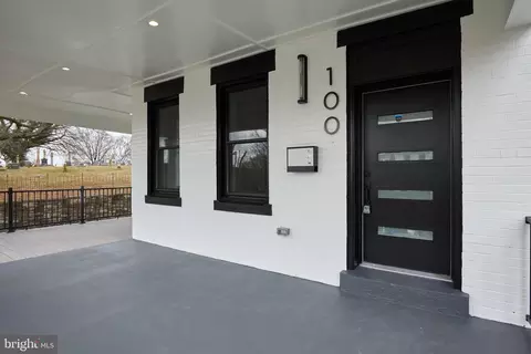 Exterior - 100 V St NE, Washington, DC 20002 photo 6 of 11