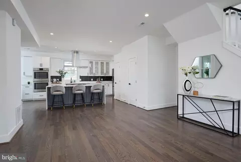Kitchen - 100 V St NE, Washington, DC 20002 photo 1 of 7