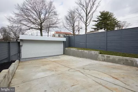 Exterior - 100 V St NE, Washington, DC 20002 photo 4 of 11