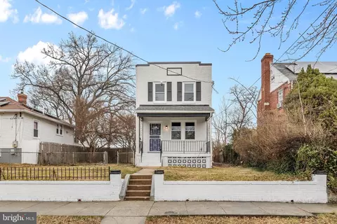 4240 Eads St NE, Washington, DC 20019