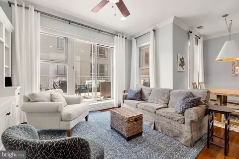 1464 Harvard St NW #5, Washington, DC 20009