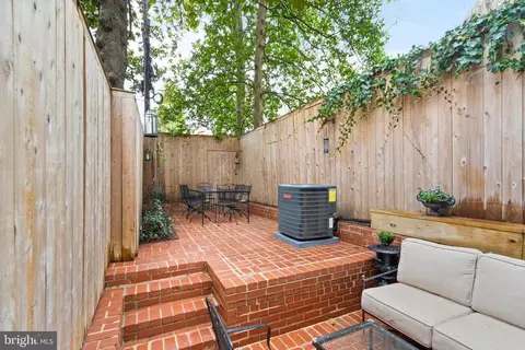 1238 29th St NW, Washington, DC 20007 photo 17