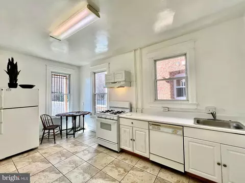 Kitchen - 1207 D St NE, Washington, DC 20002 photo 4 of 6