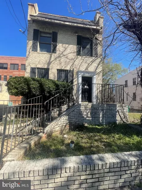 1216 W W St SE, Washington, DC 20020