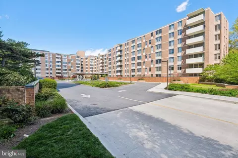 2939 Van Ness St NW #501, Washington, DC 20008