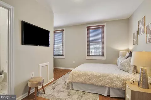 Bedroom - 906 13th St NE, Washington, DC 20002 photo 2 of 5
