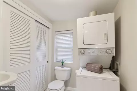 Other - 906 13th St NE, Washington, DC 20002 photo 1 of 4