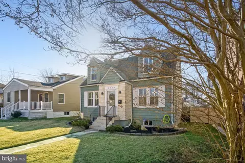 4229 Meade St NE, Washington, DC 20019