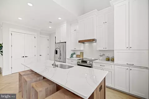 Kitchen - 217 16th St NE #1, Washington, DC 20002 photo 5 of 7