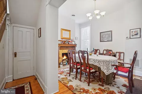 Dining - 1352 Independence Ave SE, Washington, DC 20003 photo 1 of 2