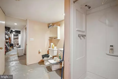 Bath - 1352 Independence Ave SE, Washington, DC 20003 photo 2 of 4