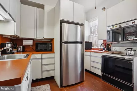 Kitchen - 1352 Independence Ave SE, Washington, DC 20003 photo 1 of 3